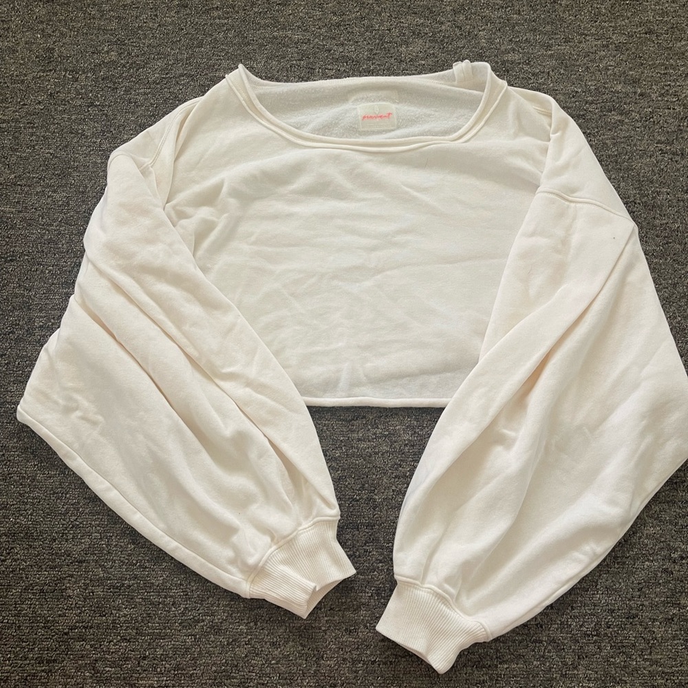 Free people movement oversized cropped crewneck with puff sleeves size small
